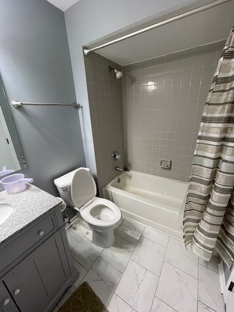 315 Indianwood Lane, West Chicago, IL 60185