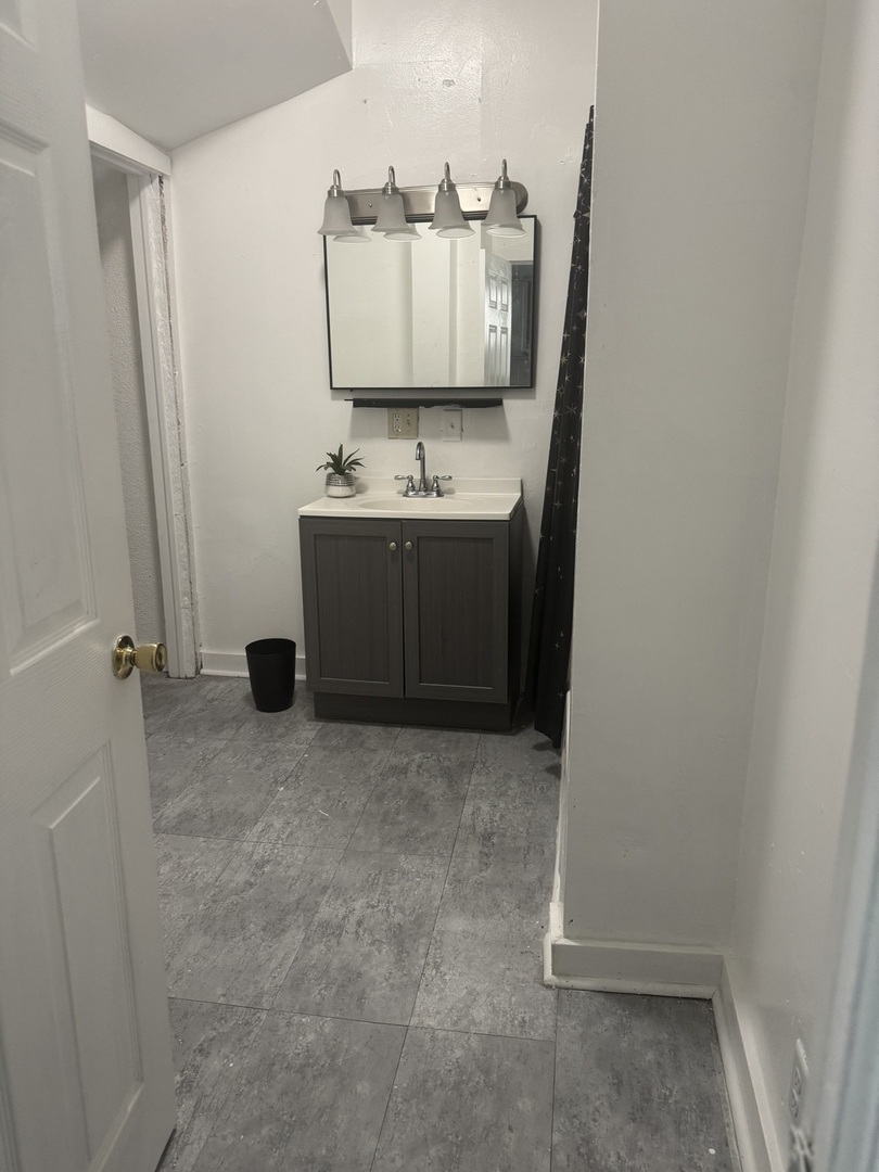 15829 Loomis Avenue, Harvey, IL 60426