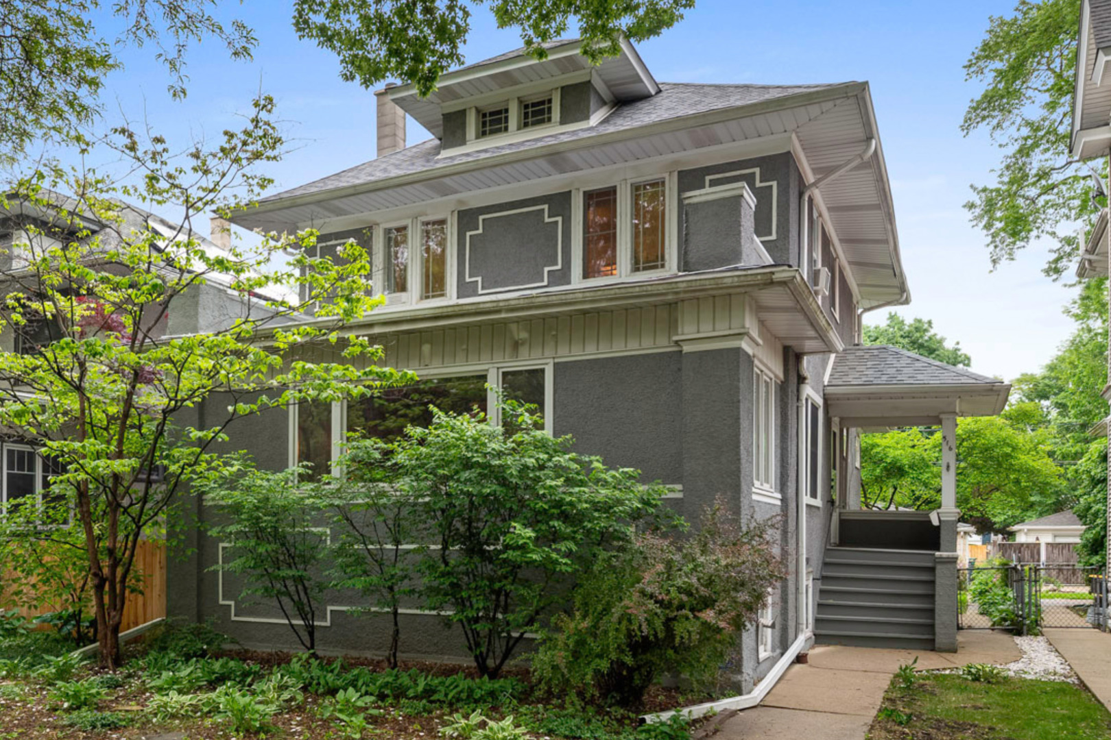 516 Clinton Avenue, Oak Park, IL 60304