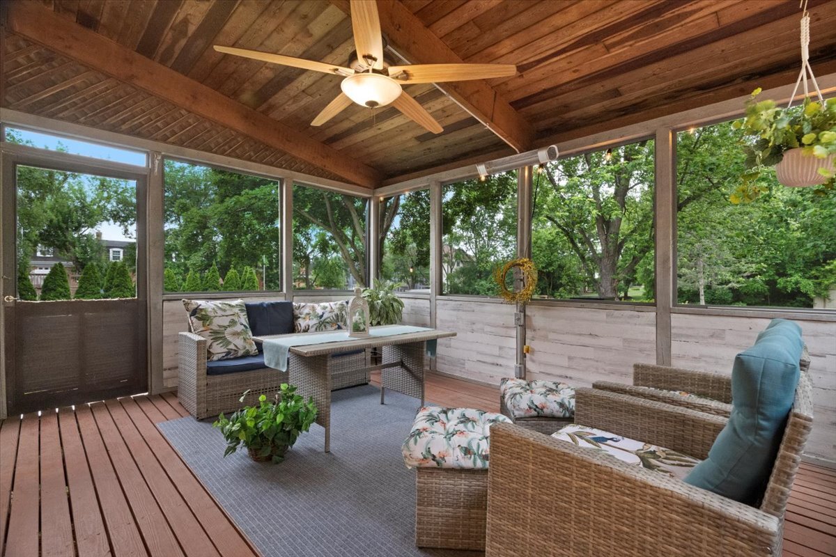 308 Eastern Avenue, Barrington, IL 60010