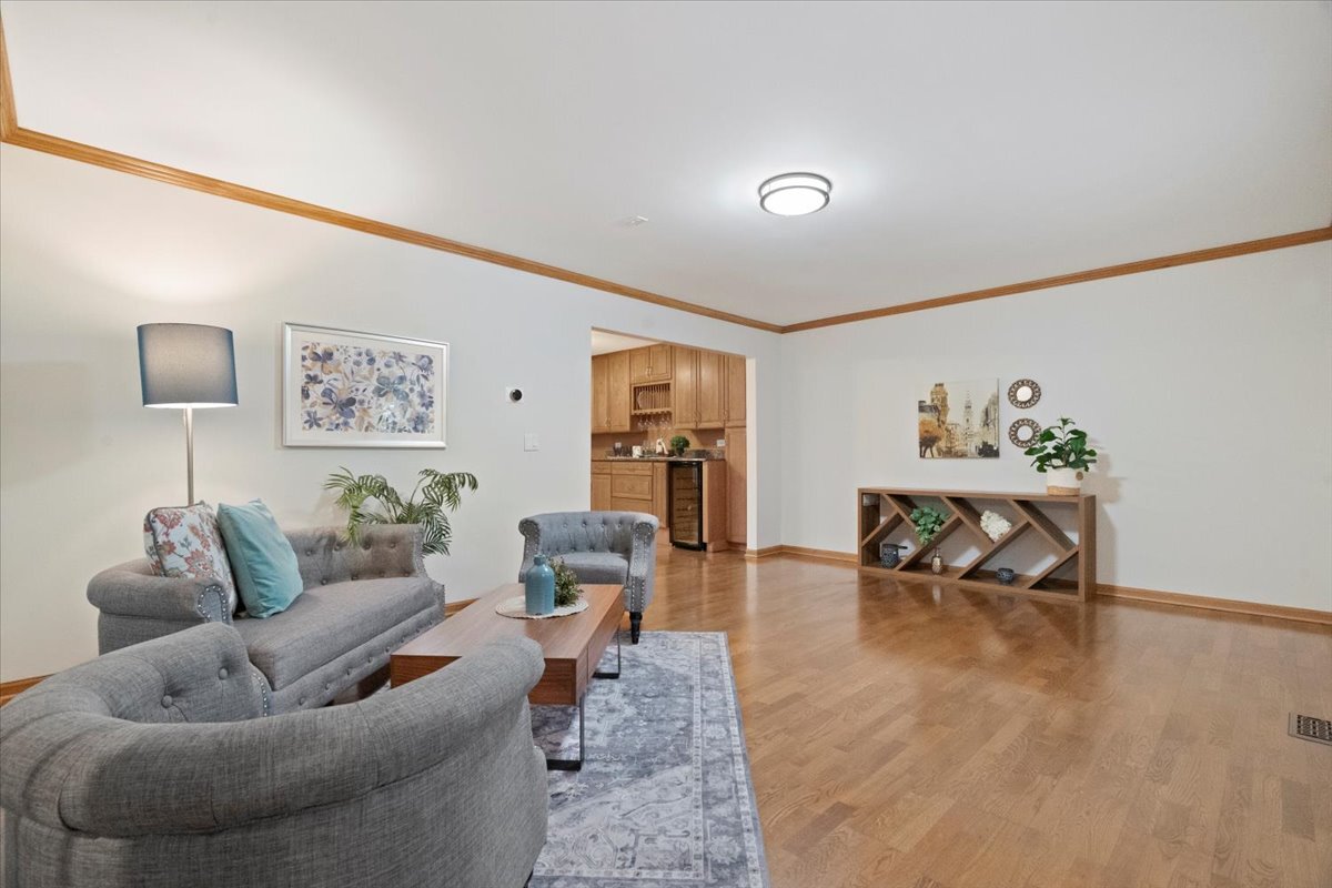 308 Eastern Avenue, Barrington, IL 60010