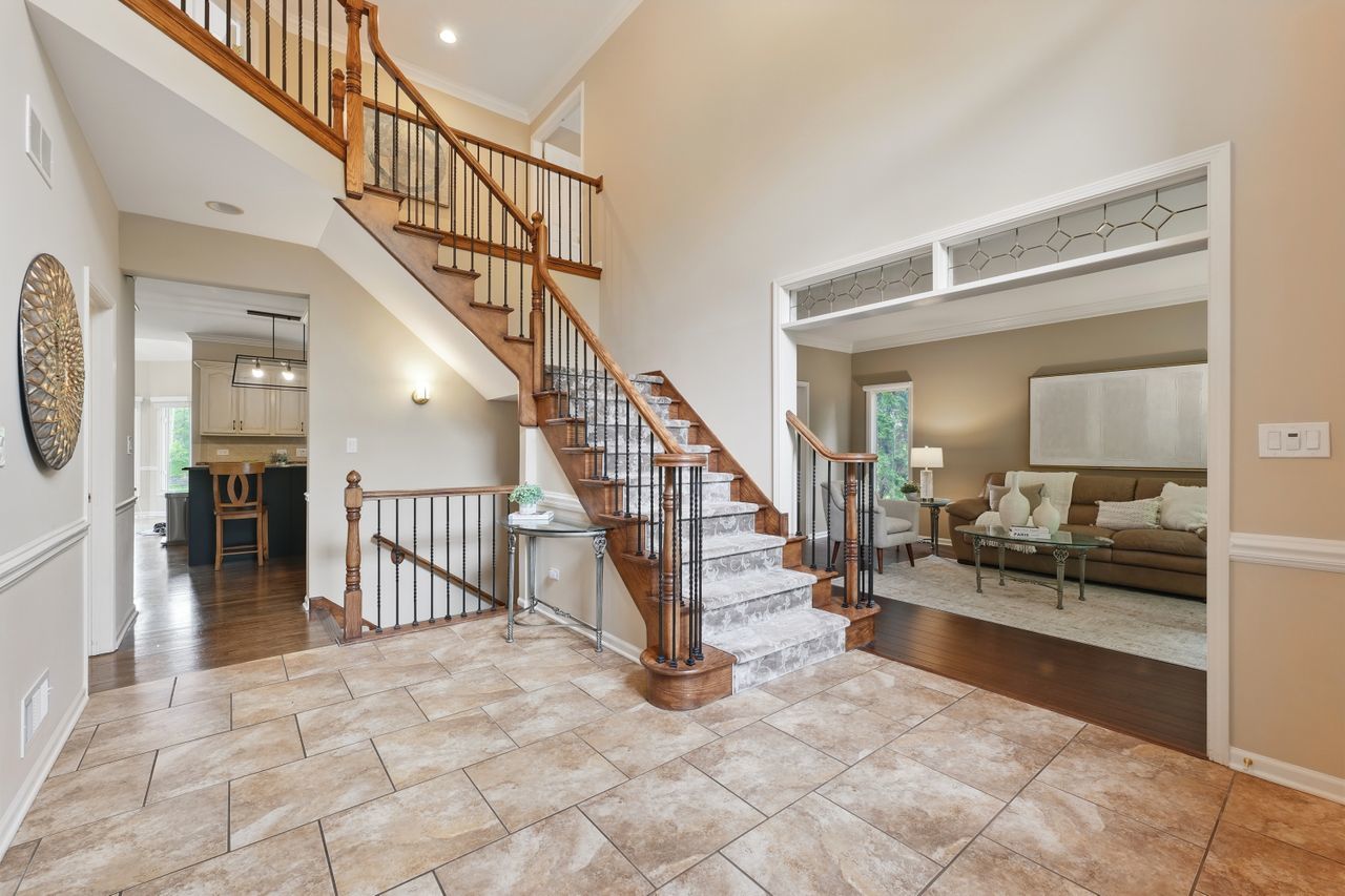 4327 Clearwater Lane, Naperville, IL 60564