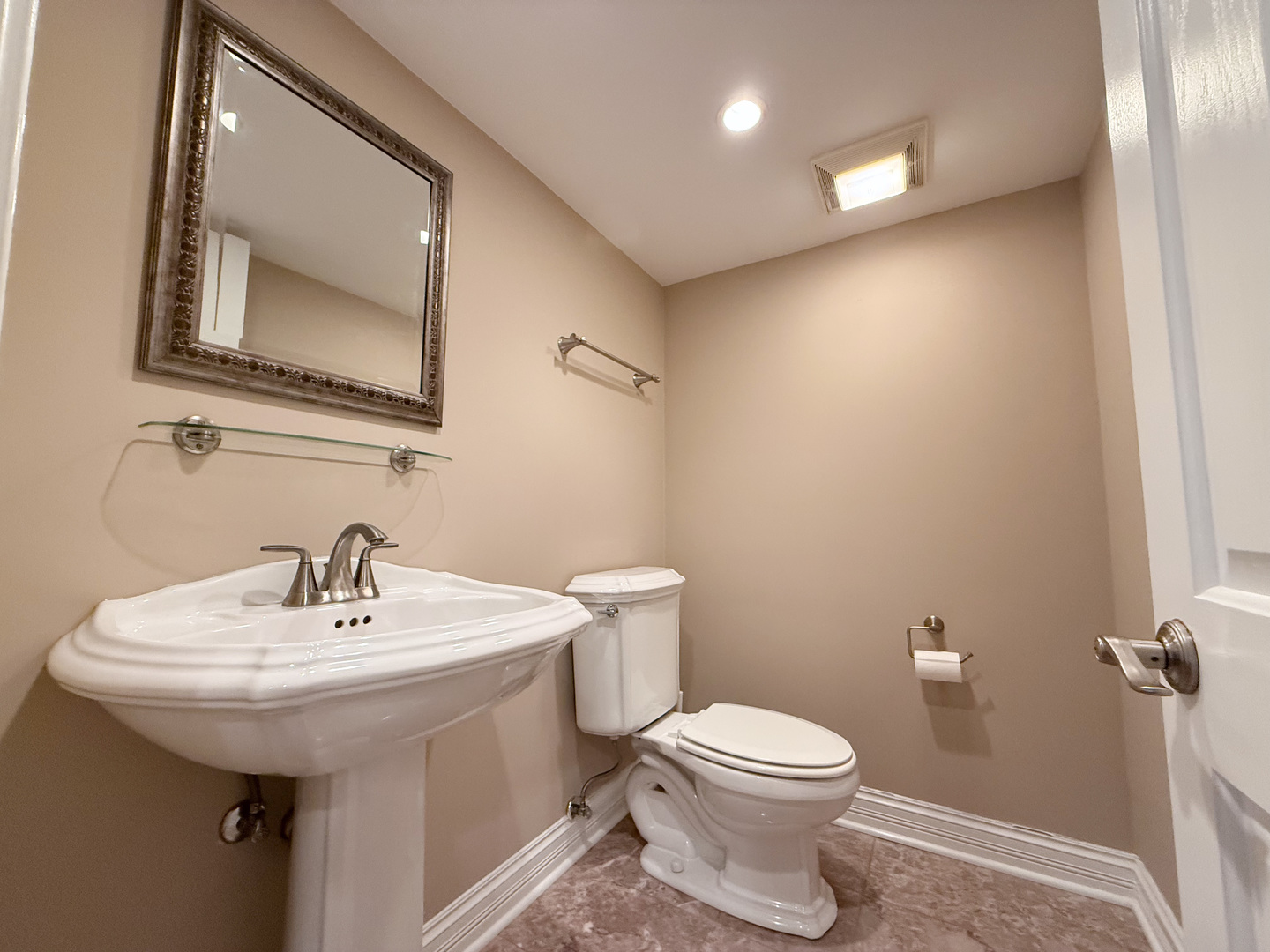 5 Todor Court, Burr Ridge, IL 60527