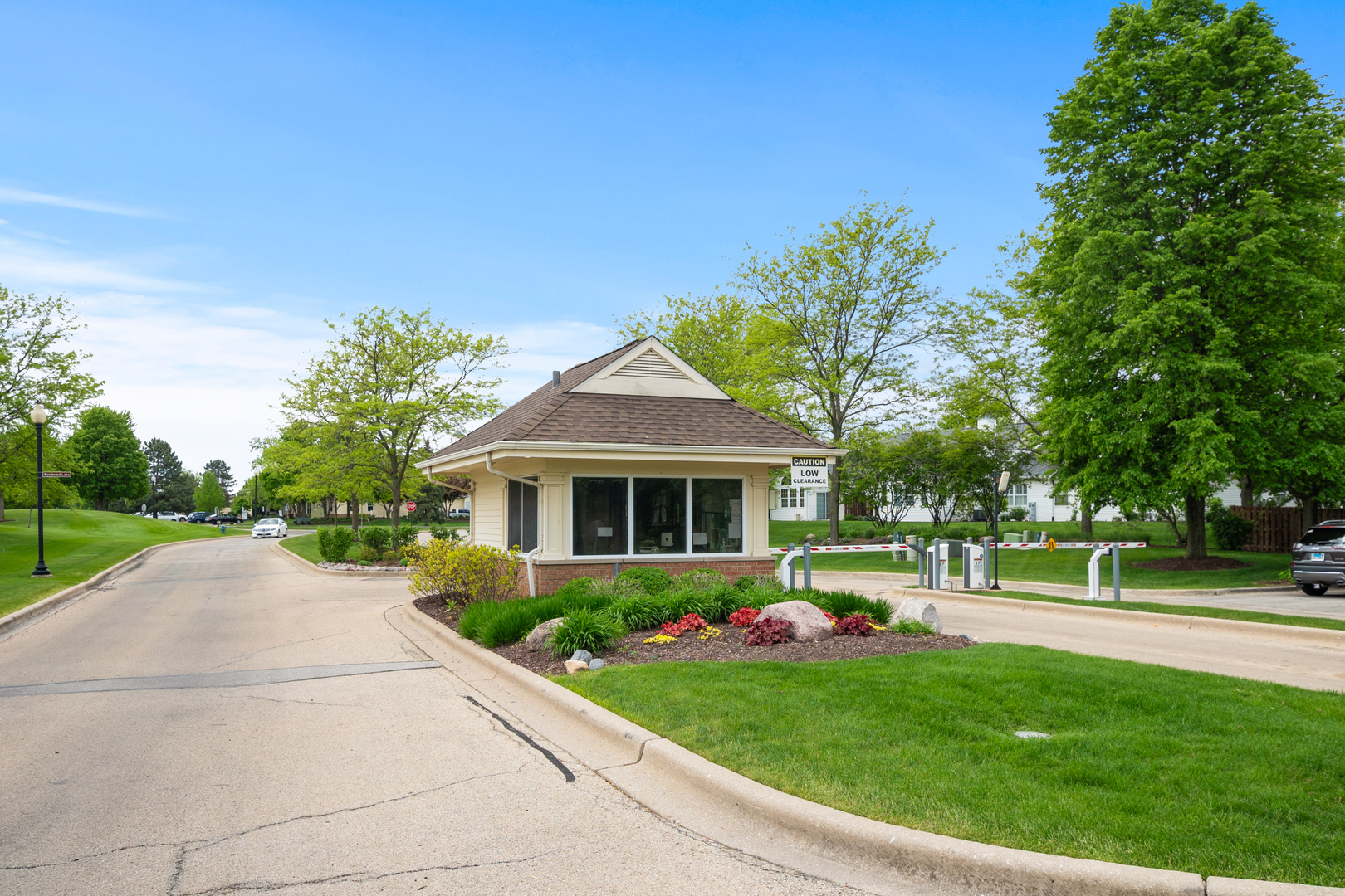 16211 Powderhorn Lake Way, Crest Hill, IL 60403