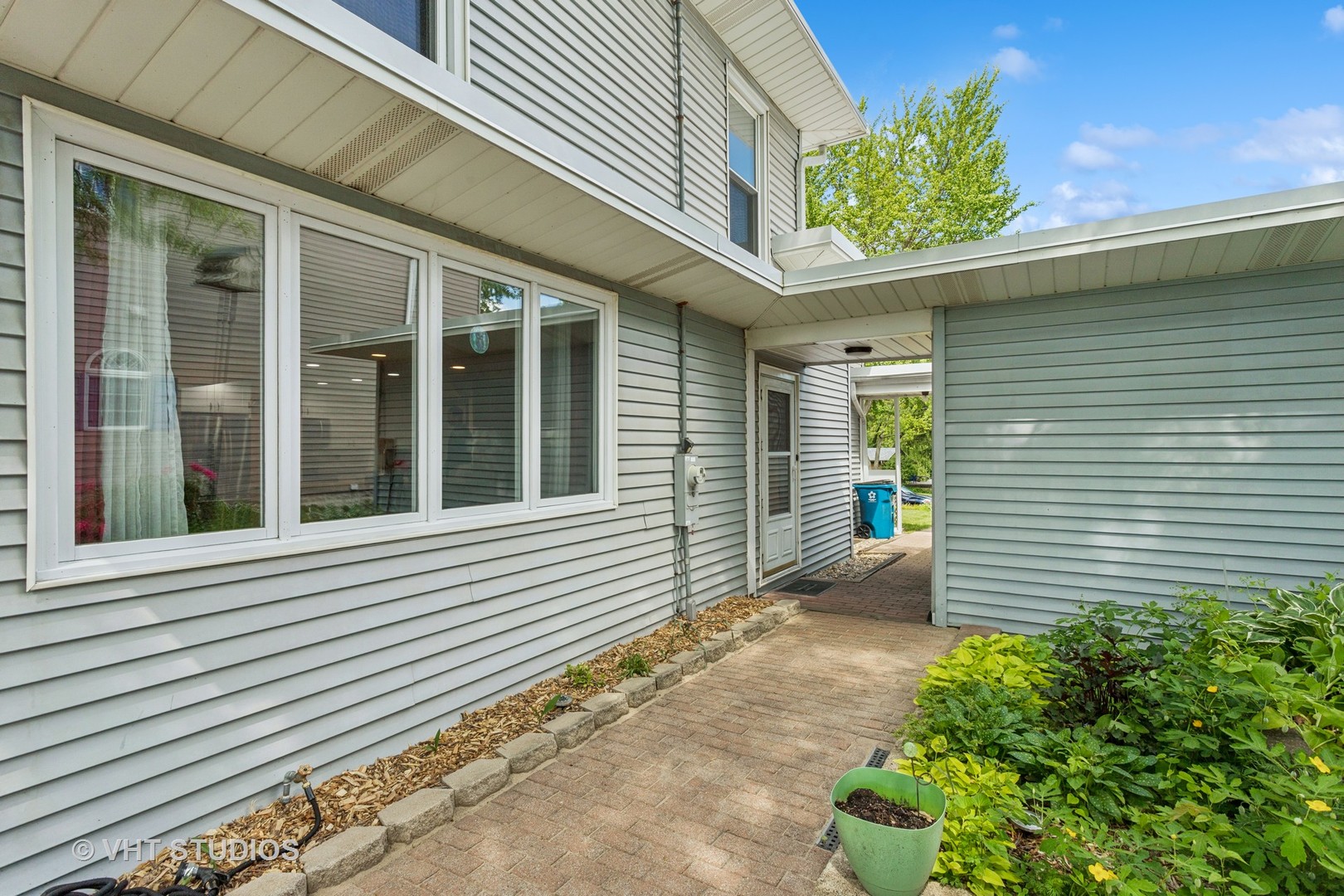 5720 Dunham Road, Downers Grove, IL 60516
