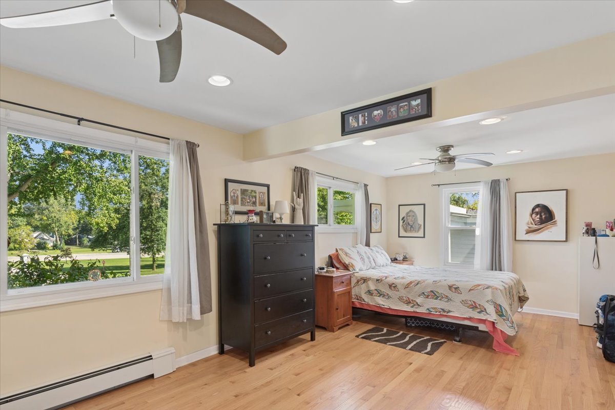 5720 Dunham Road, Downers Grove, IL 60516