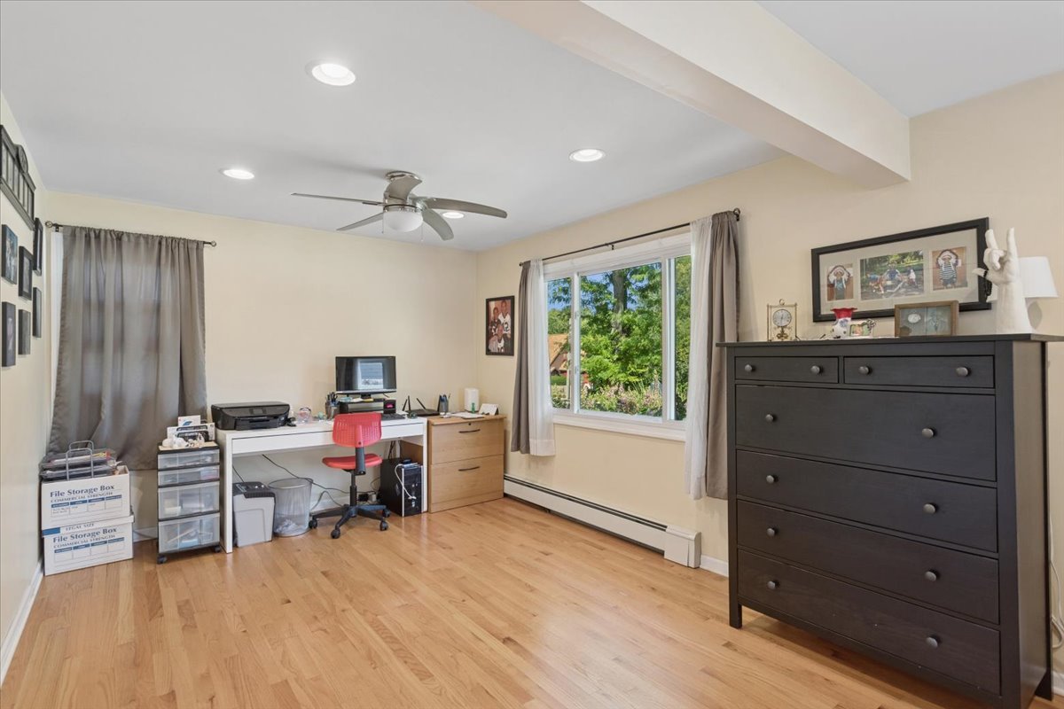 5720 Dunham Road, Downers Grove, IL 60516