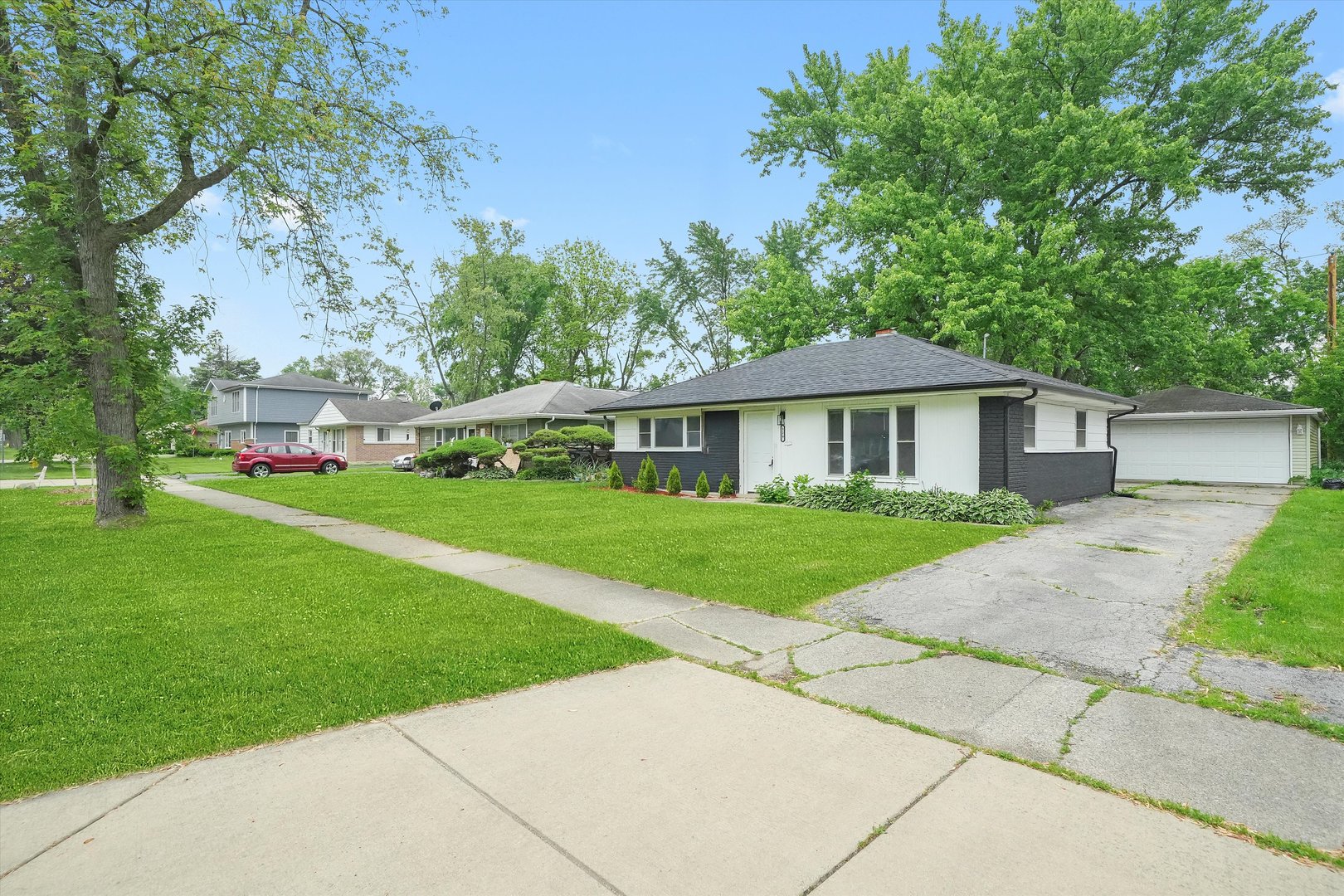 329 Blackhawk Drive, Park Forest, IL 60466