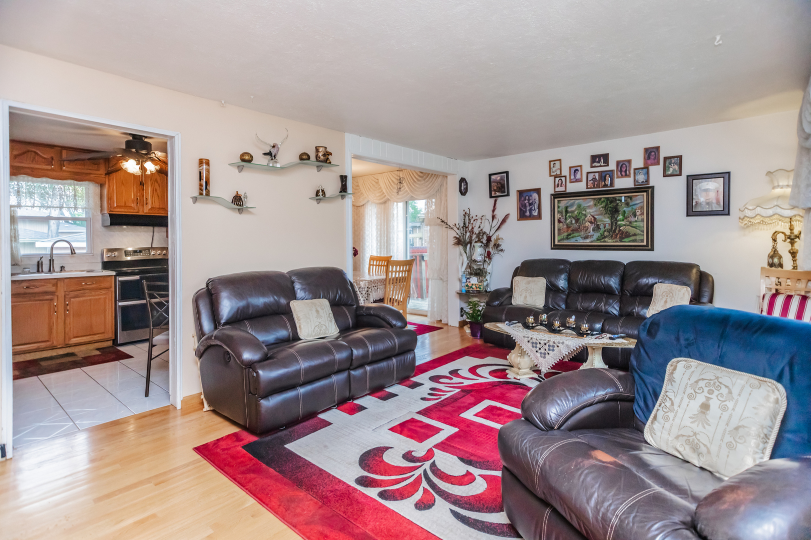 5938 W 83rd Street, Burbank, IL 60459