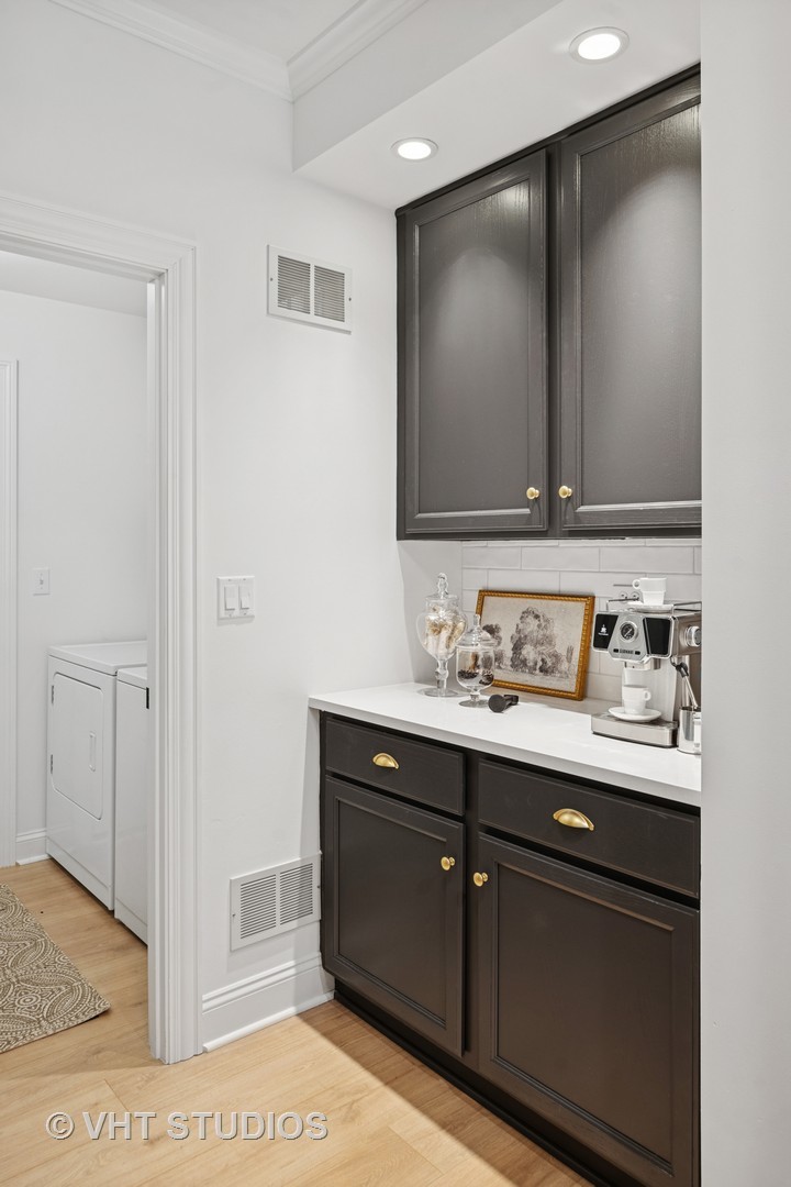 2170 Fulham Drive #2170, Naperville, IL 60564