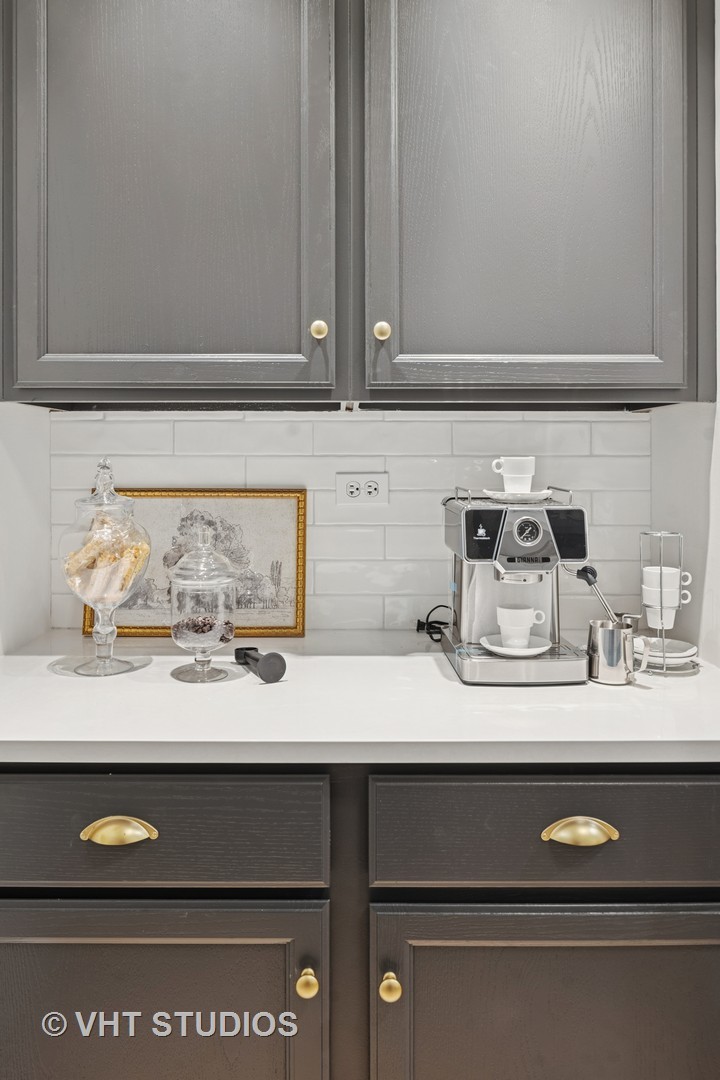 2170 Fulham Drive #2170, Naperville, IL 60564