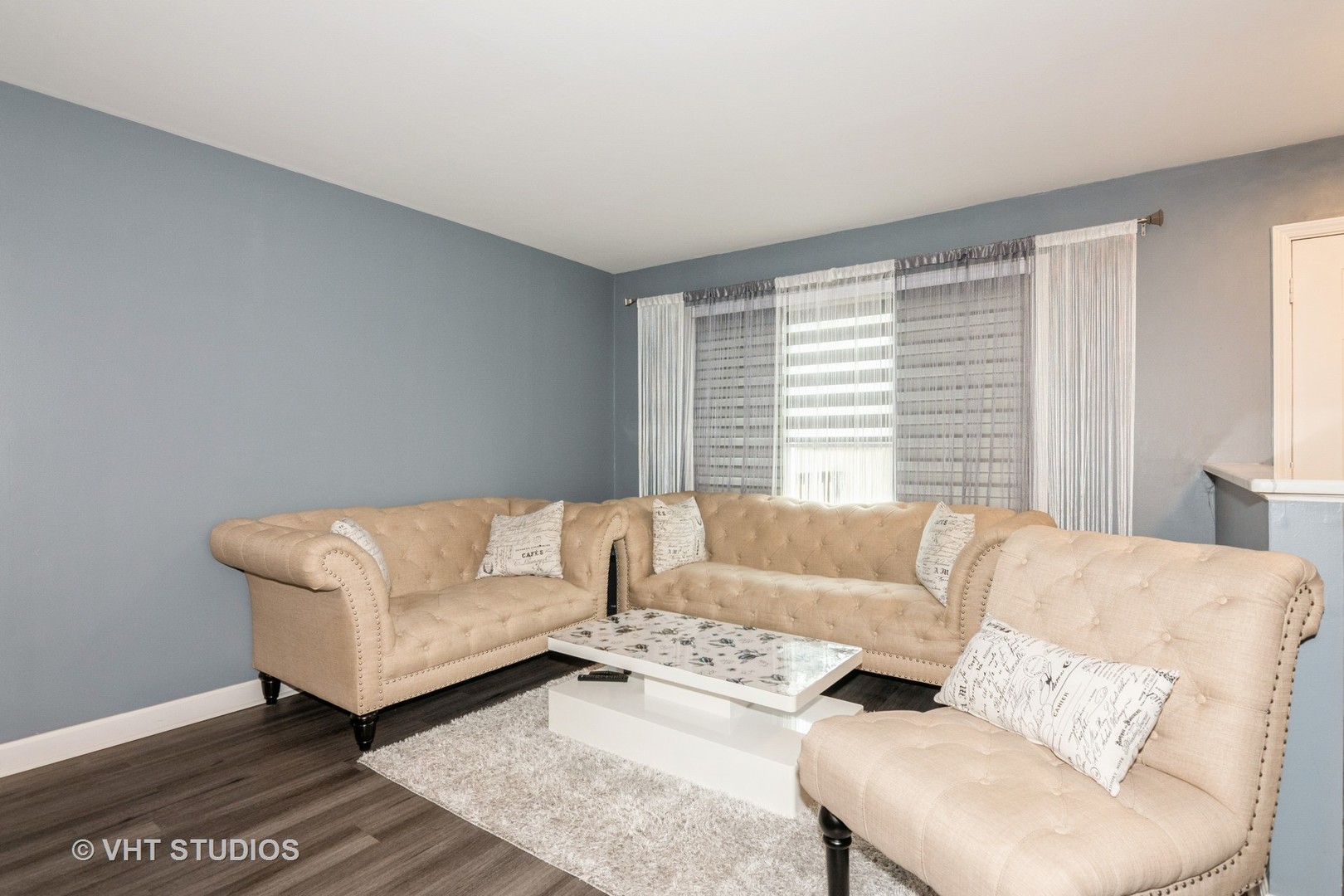 253 Edgewater Drive, Bloomingdale, IL 60108