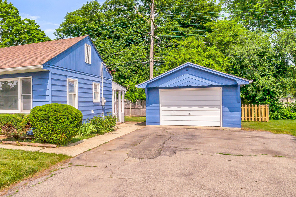 1004 Krings Lane, Joliet, IL 60435