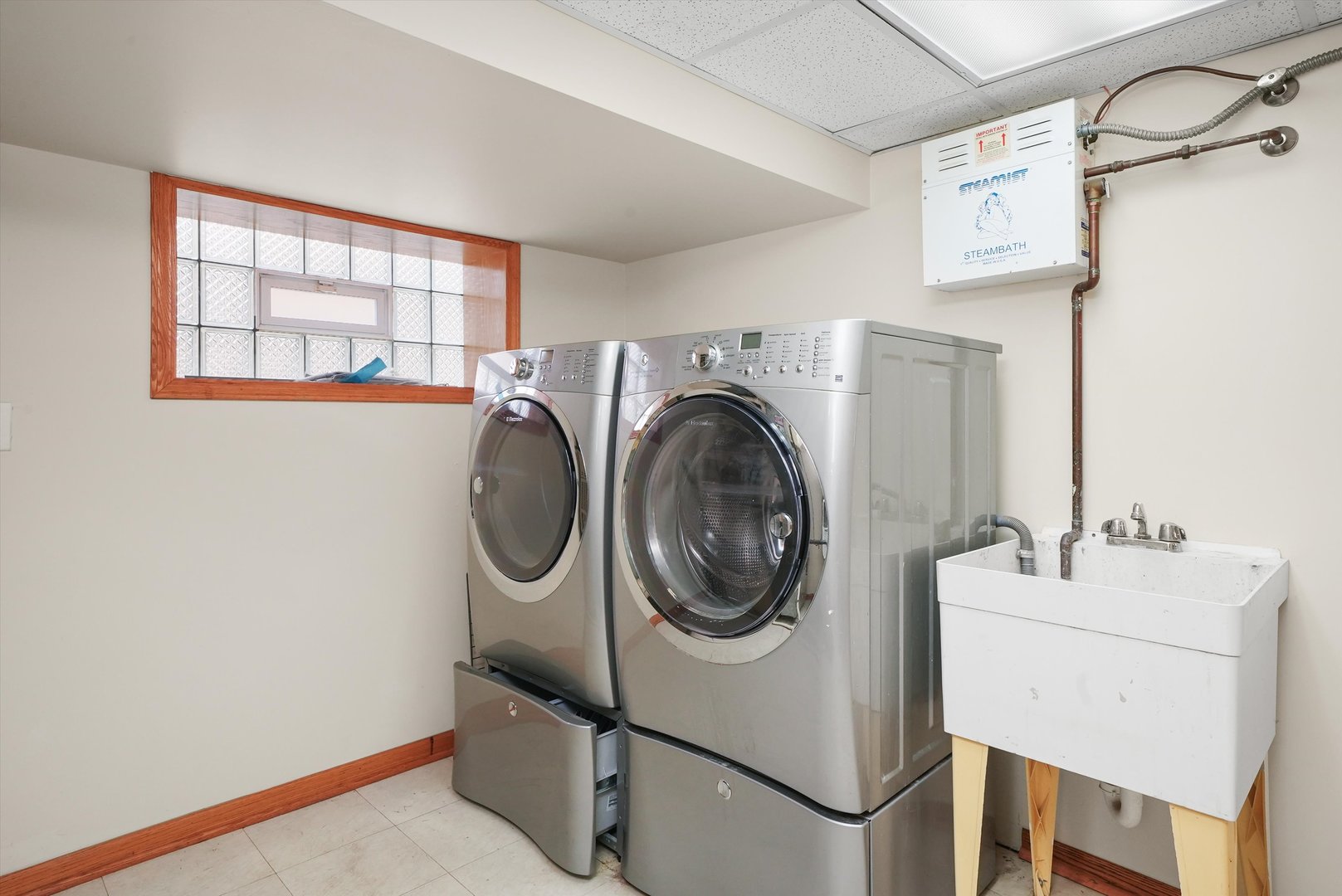 11400 S Hamlin Avenue, Chicago, IL 60655