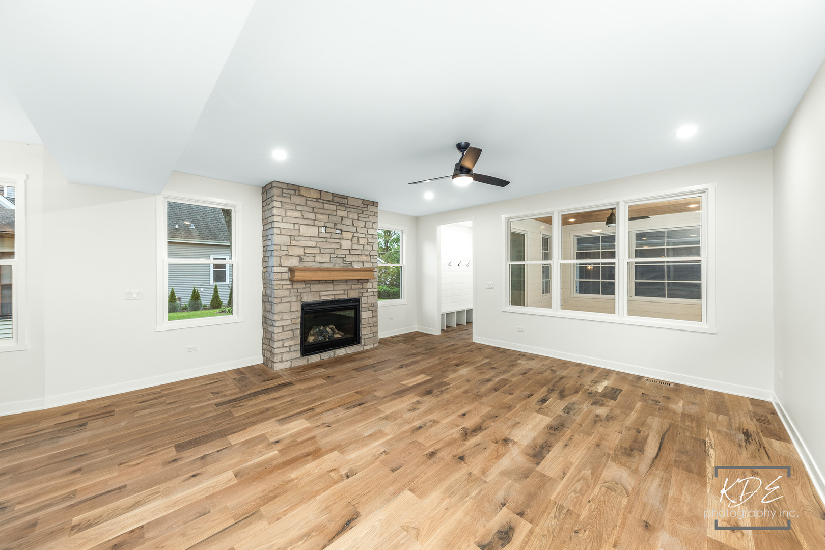 715 N Brainard Street, Naperville, IL 60563