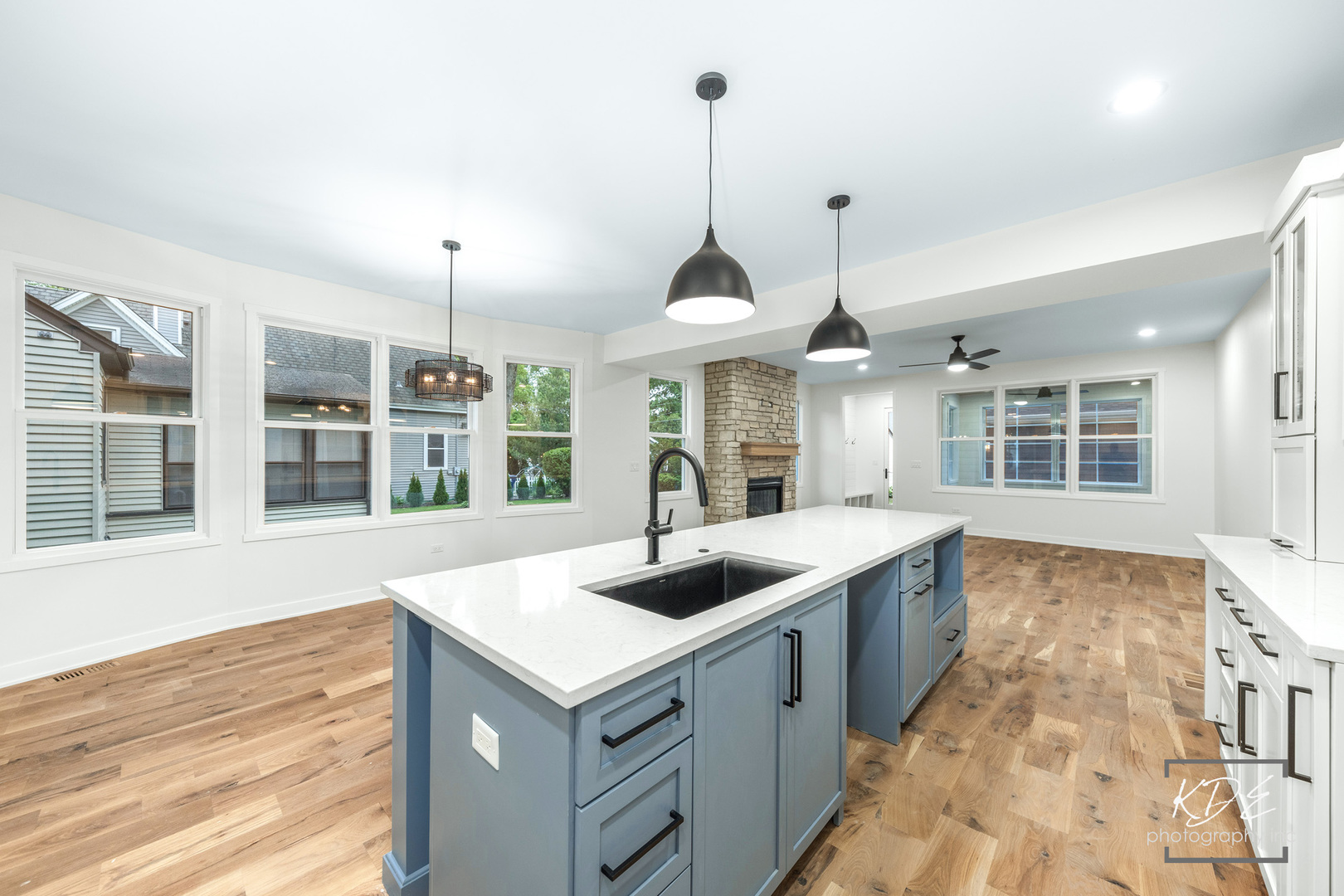 715 N Brainard Street, Naperville, IL 60563