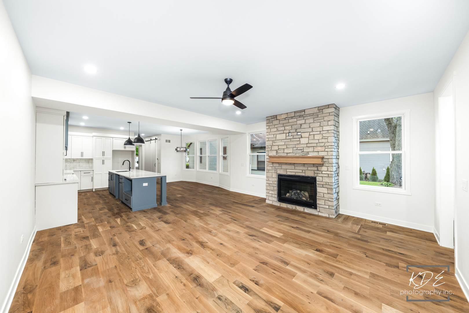 715 N Brainard Street, Naperville, IL 60563