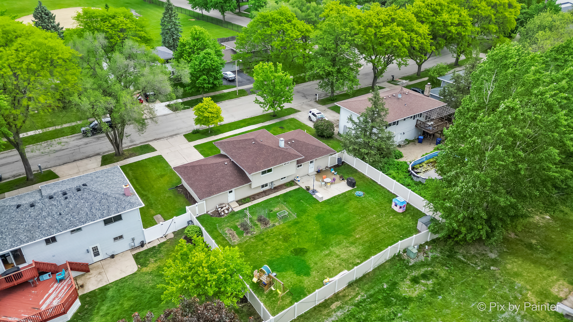 1411 Rita Avenue, St. Charles, IL 60174