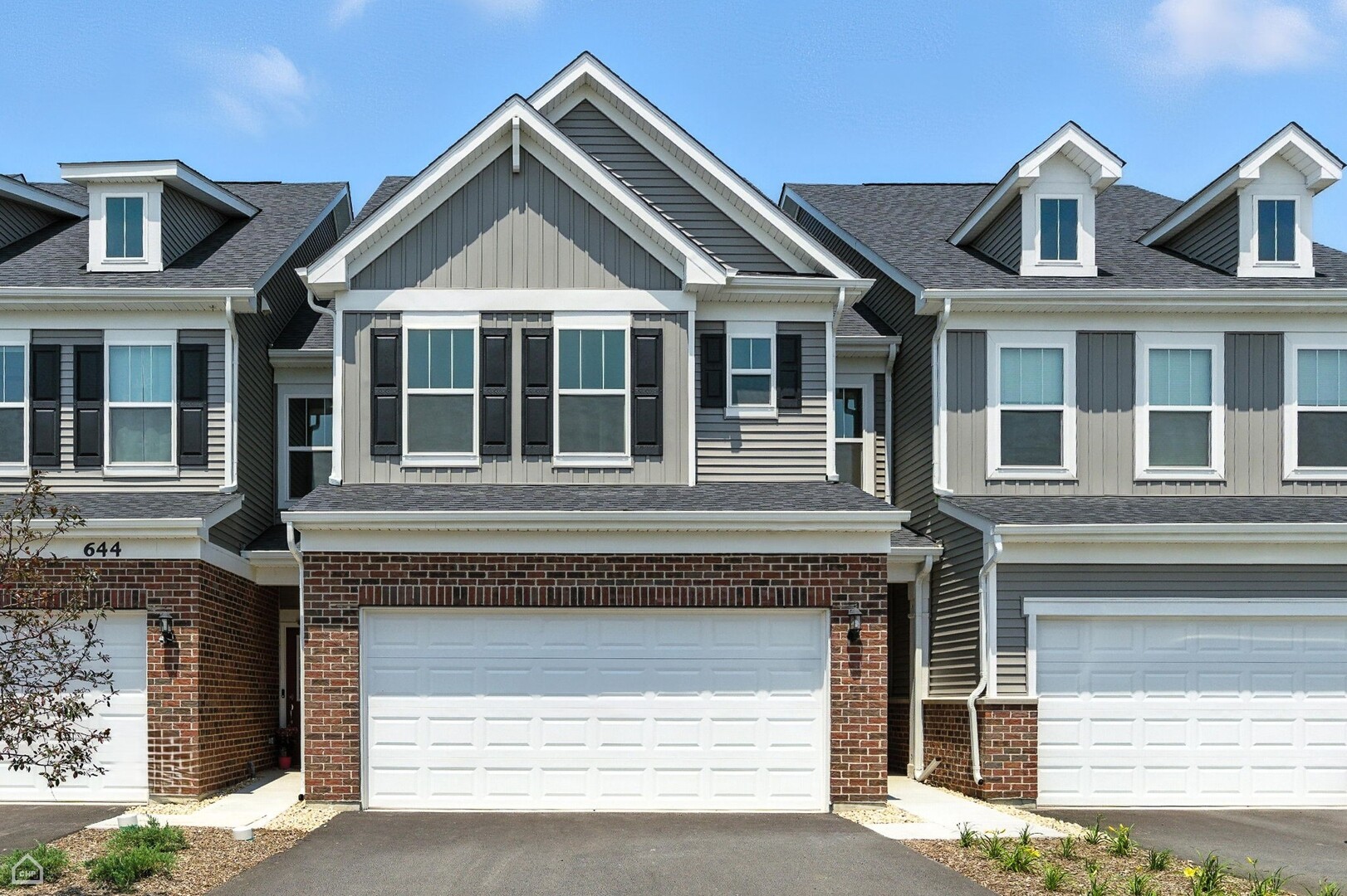 668 Switchgrass Way #58004, Bolingbrook, IL 60490