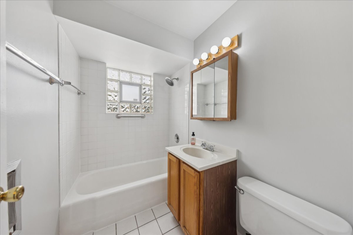 6862 W Lode Drive #2A, Worth, IL 60482