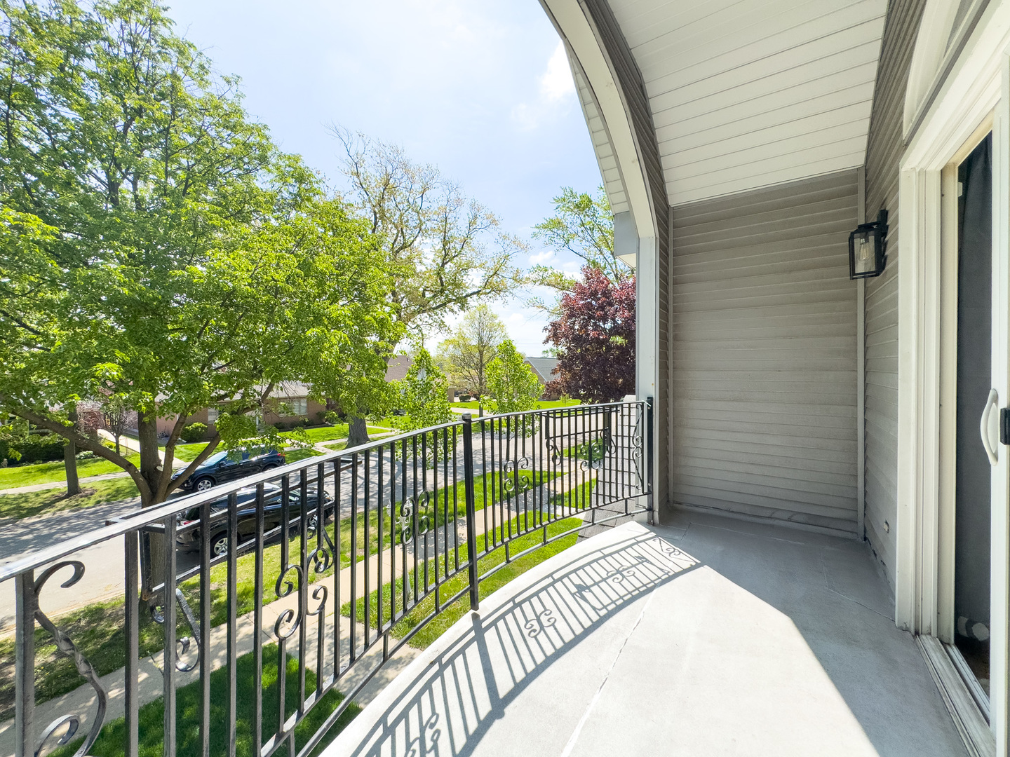 8024 N Odell Avenue, Niles, IL 60714