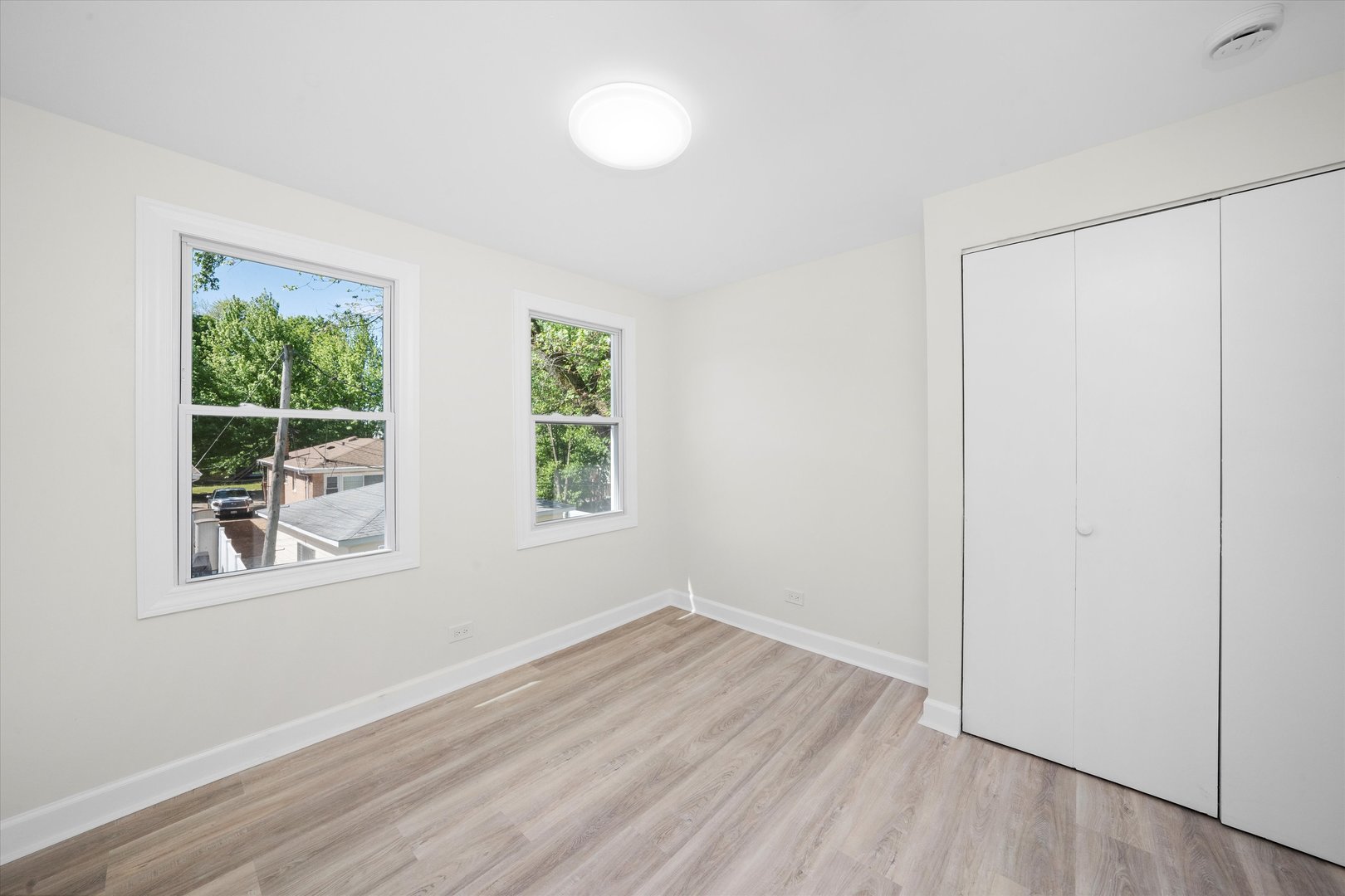 10846 S Sacramento Avenue, Chicago, IL 60655