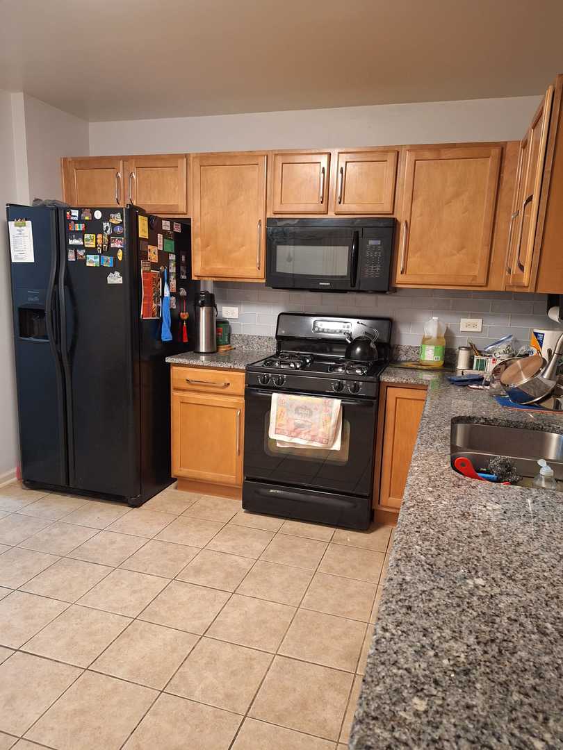 600 S Curran Road, Round Lake, IL 60073