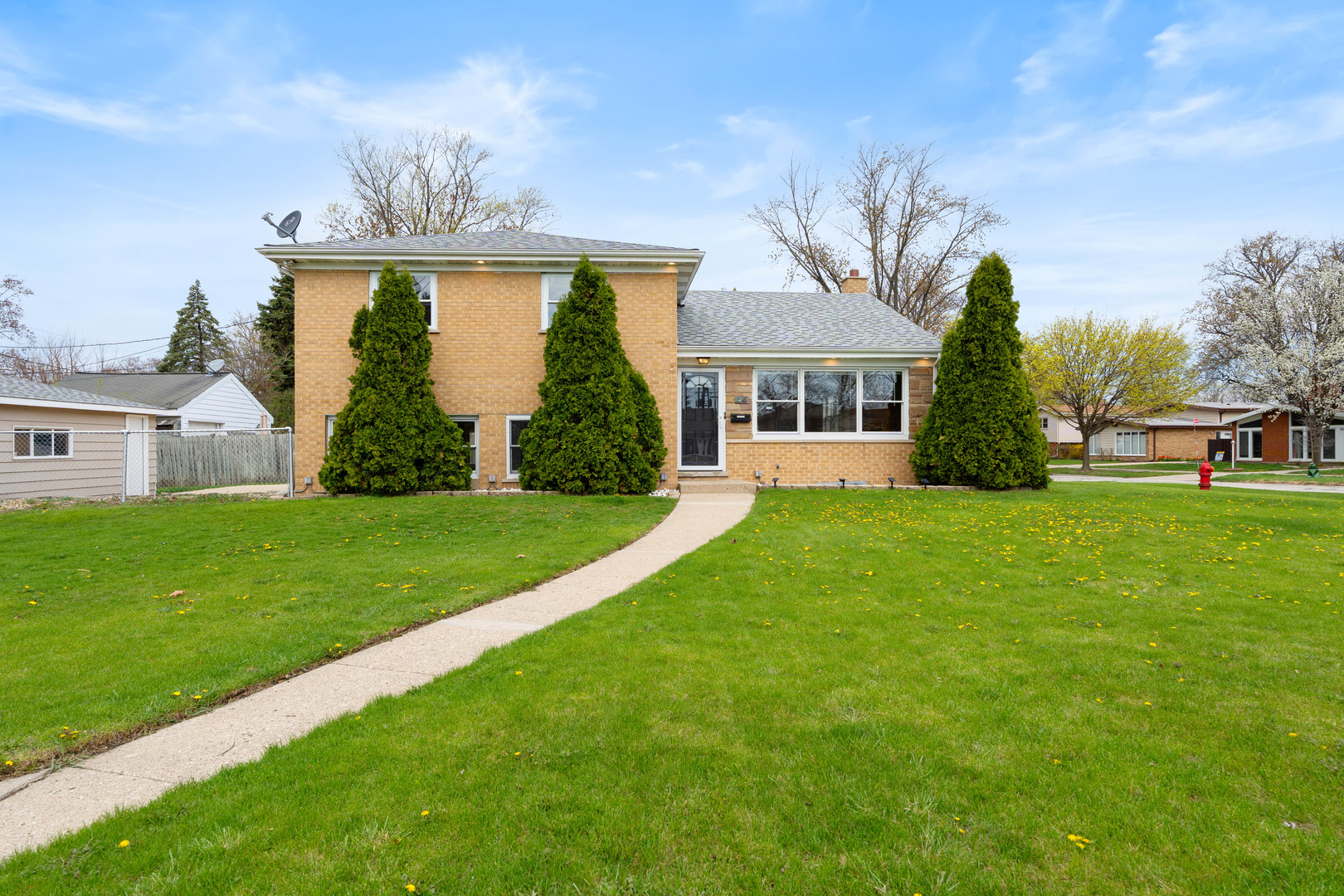 44 Cranbrook Drive, Des Plaines, IL 60016