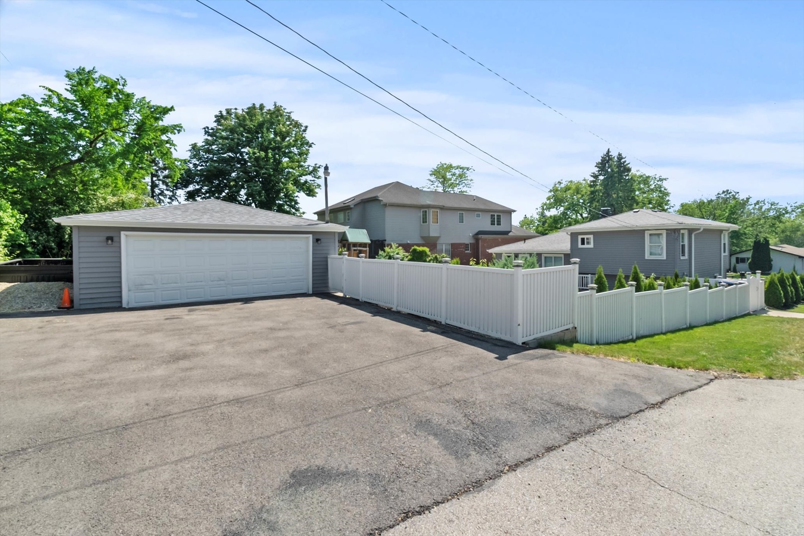 4401 Kingston Avenue, Lisle, IL 60532