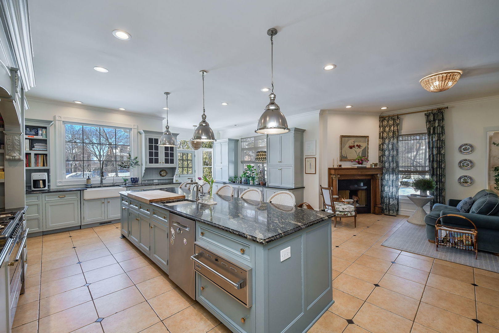 224 N Ellis Avenue, Wheaton, IL 60187