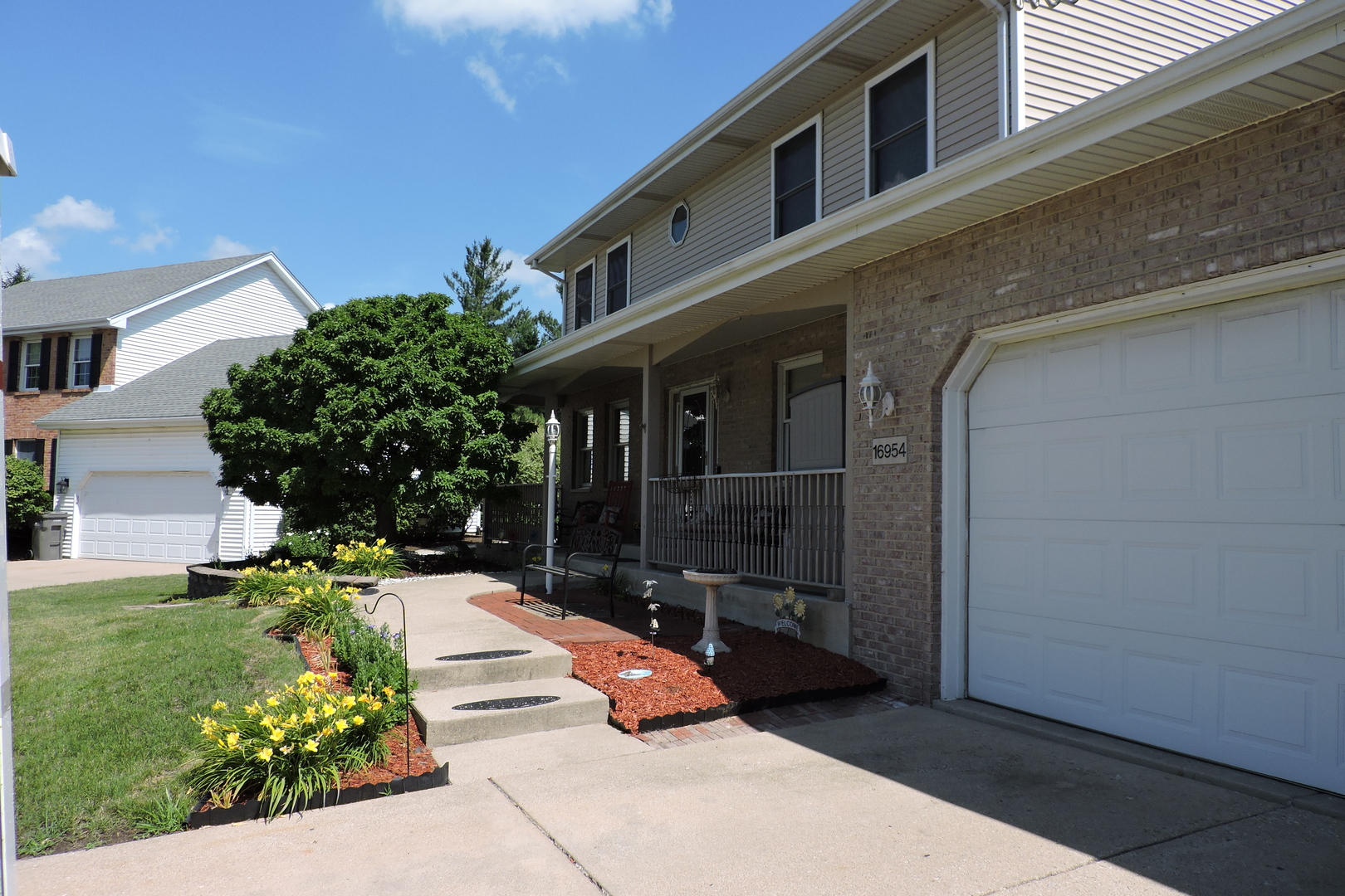 16954 Mohican Drive, Lockport, IL 60441