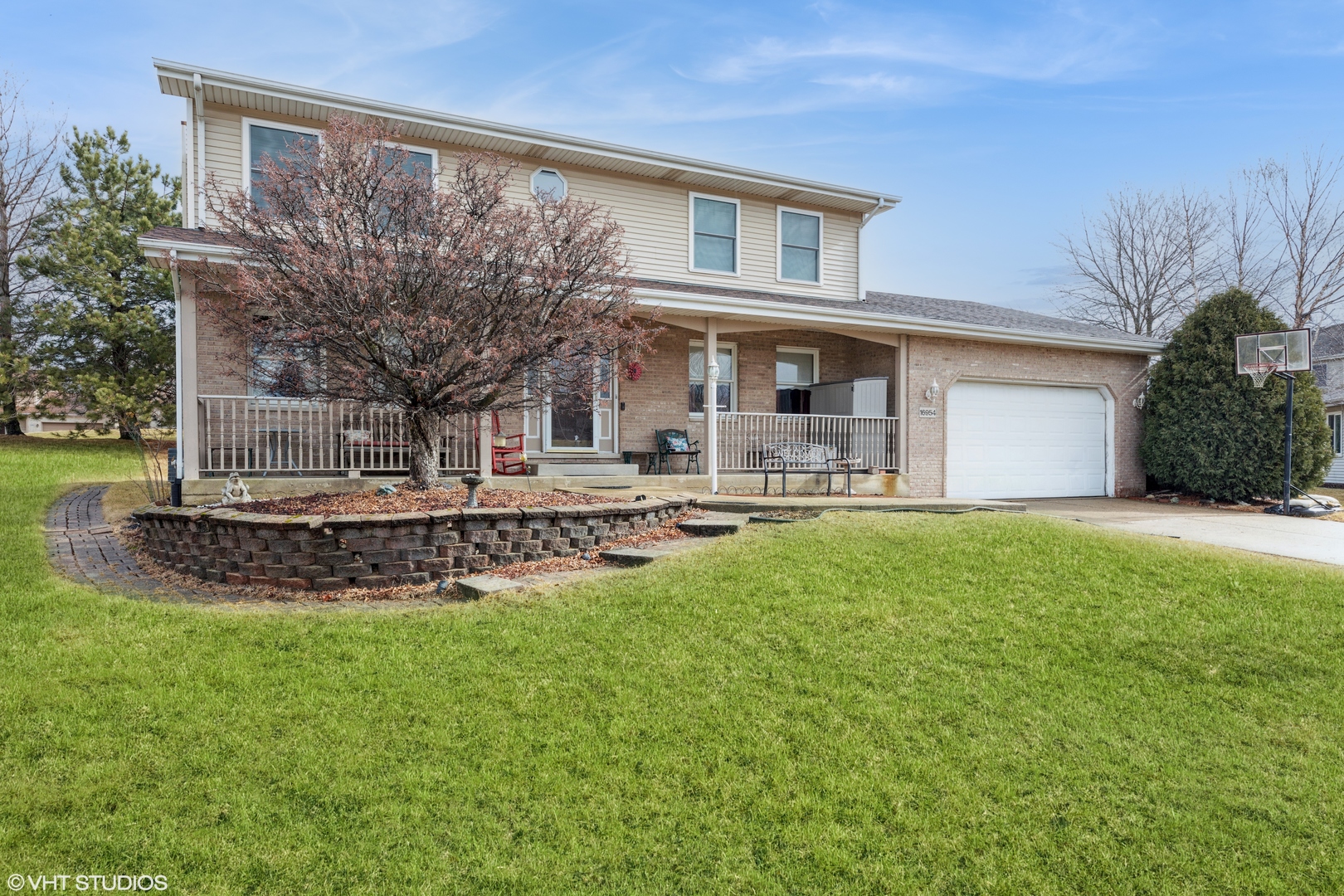 16954 Mohican Drive, Lockport, IL 60441