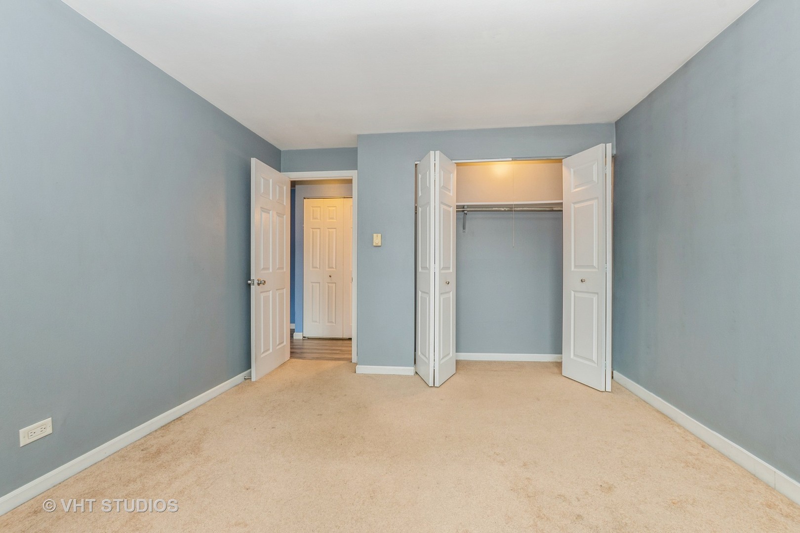 4137 W 97 Place #311, Oak Lawn, IL 60453