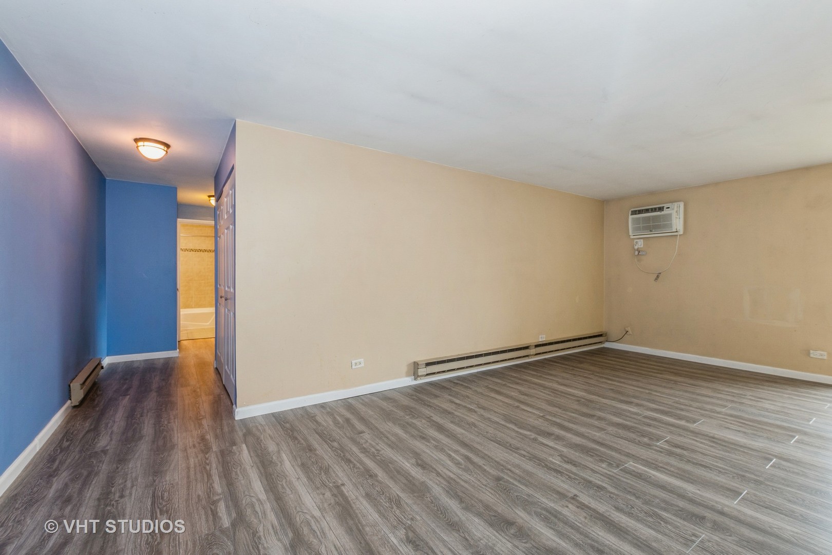 4137 W 97 Place #311, Oak Lawn, IL 60453