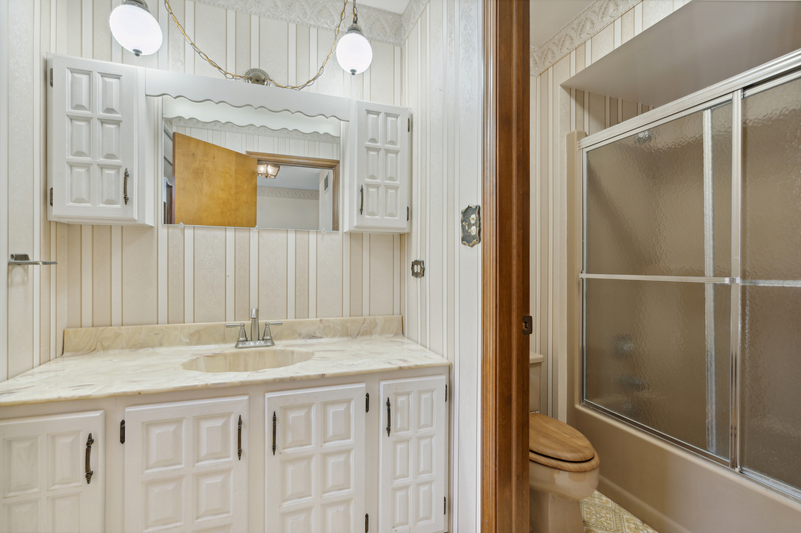 12375 W Ash Court, Beach Park, IL 60099