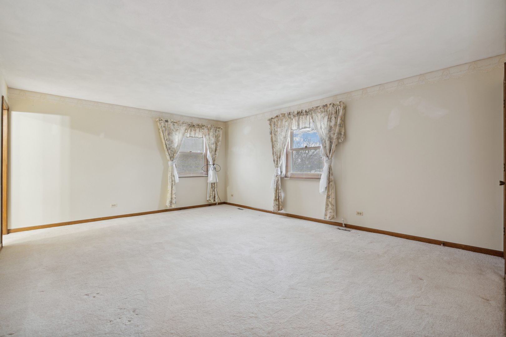 12375 W Ash Court, Beach Park, IL 60099