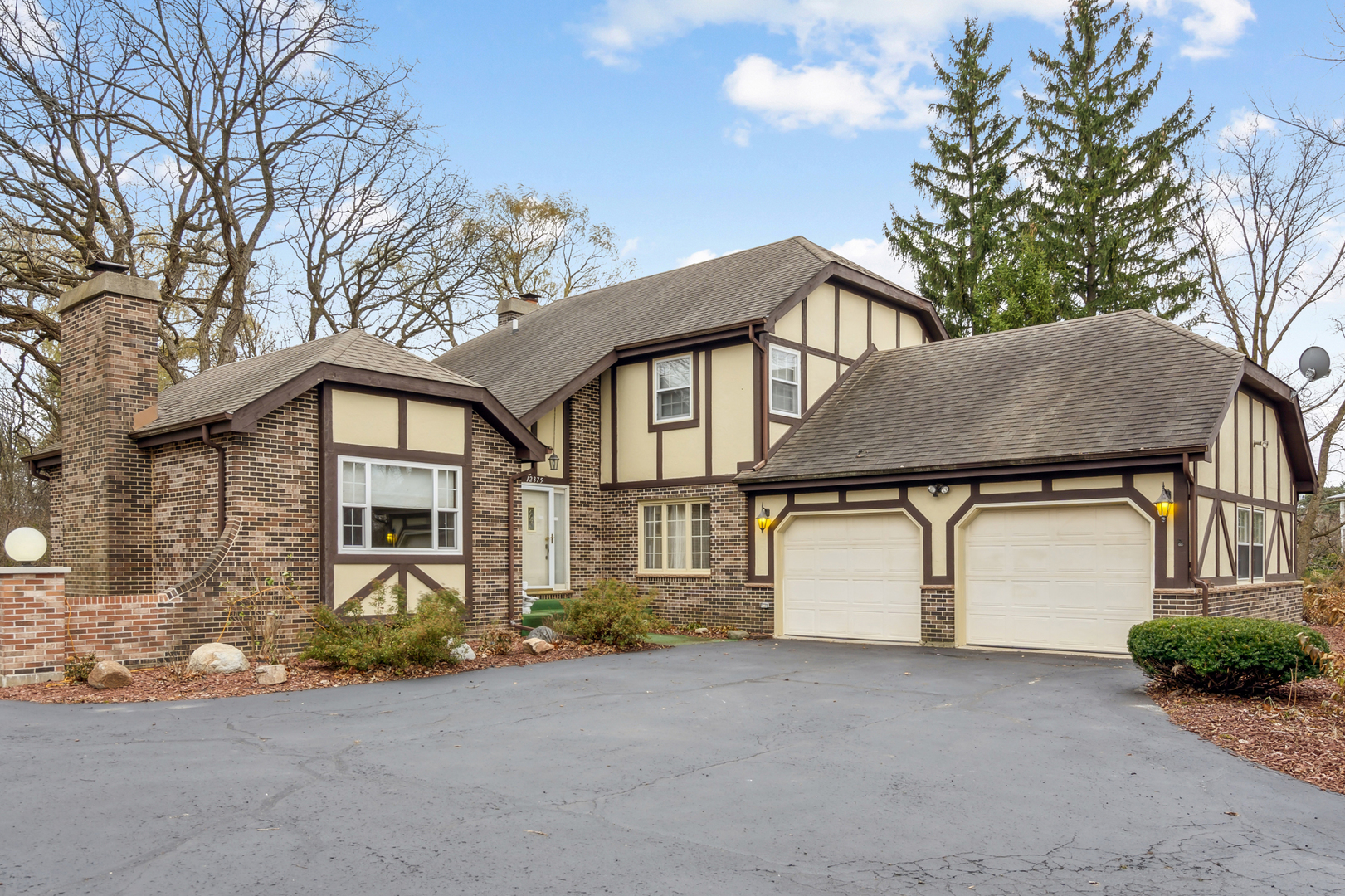 12375 W Ash Court, Beach Park, IL 60099