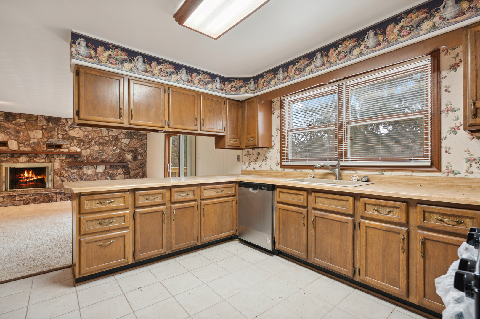 12375 W Ash Court, Beach Park, IL 60099