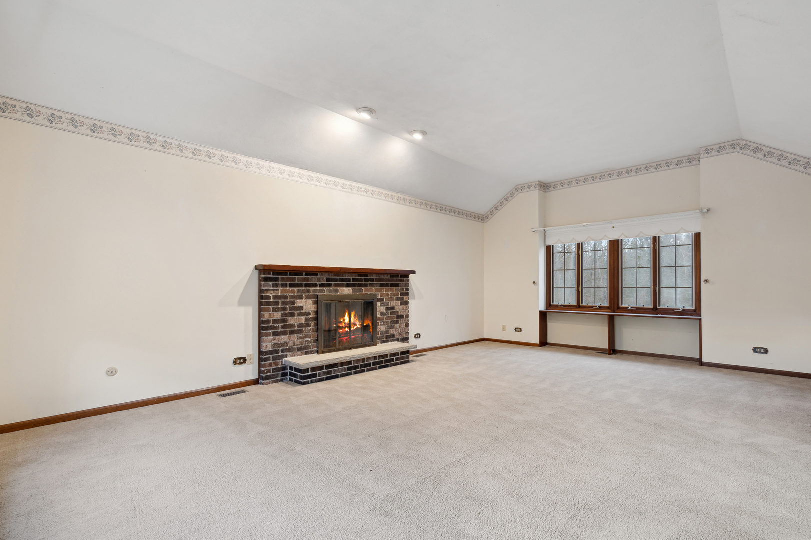 12375 W Ash Court, Beach Park, IL 60099