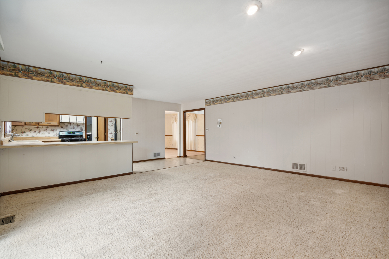 12375 W Ash Court, Beach Park, IL 60099