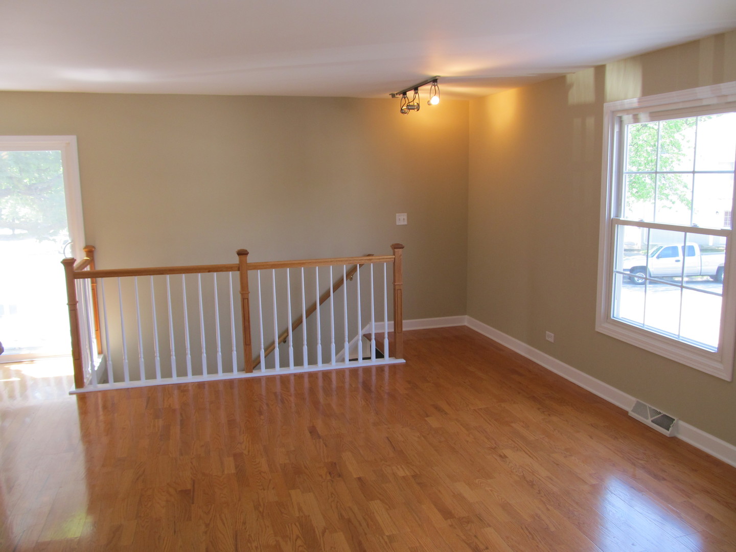 1246 Prairie Avenue, Glendale Heights, IL 60139
