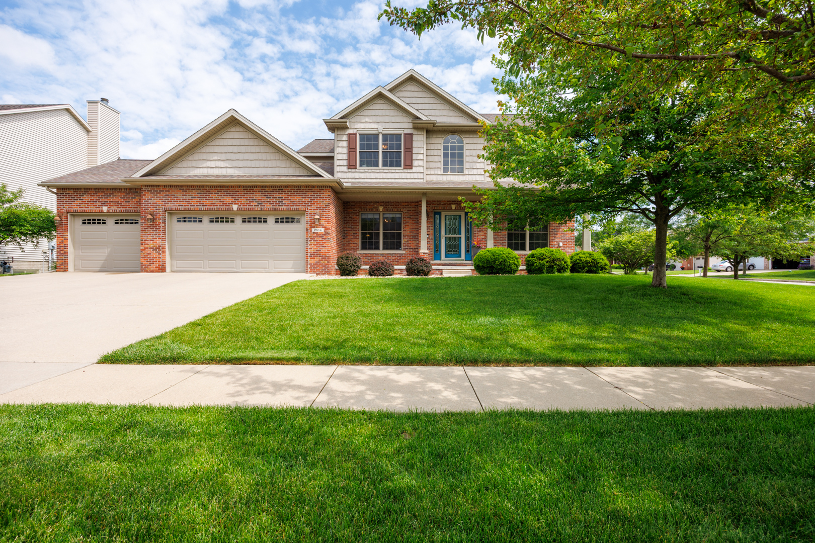 2814 Stevenson Drive, Bloomington, IL 61704