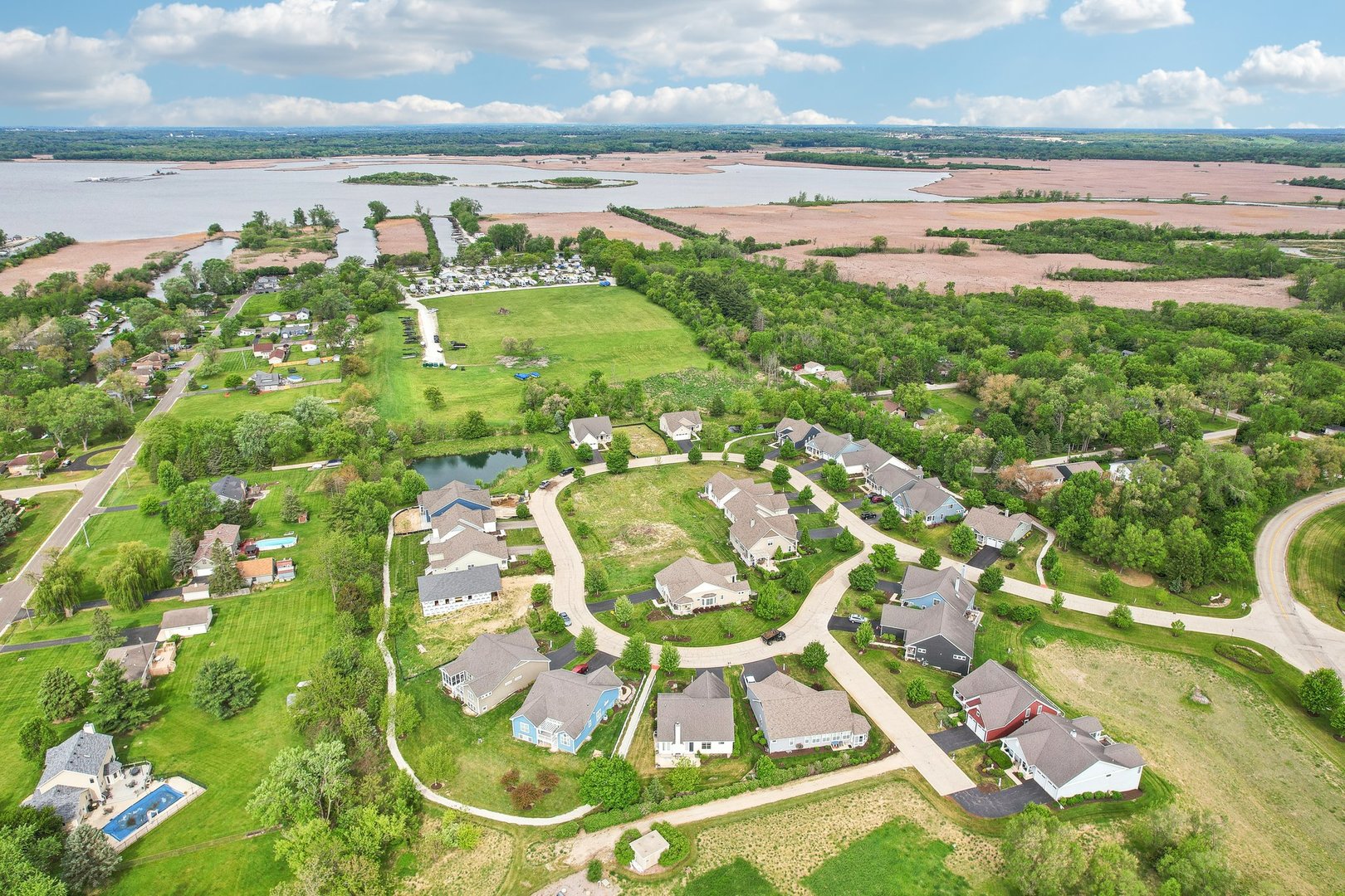 40418 N South Newport Drive, Antioch, IL 60002