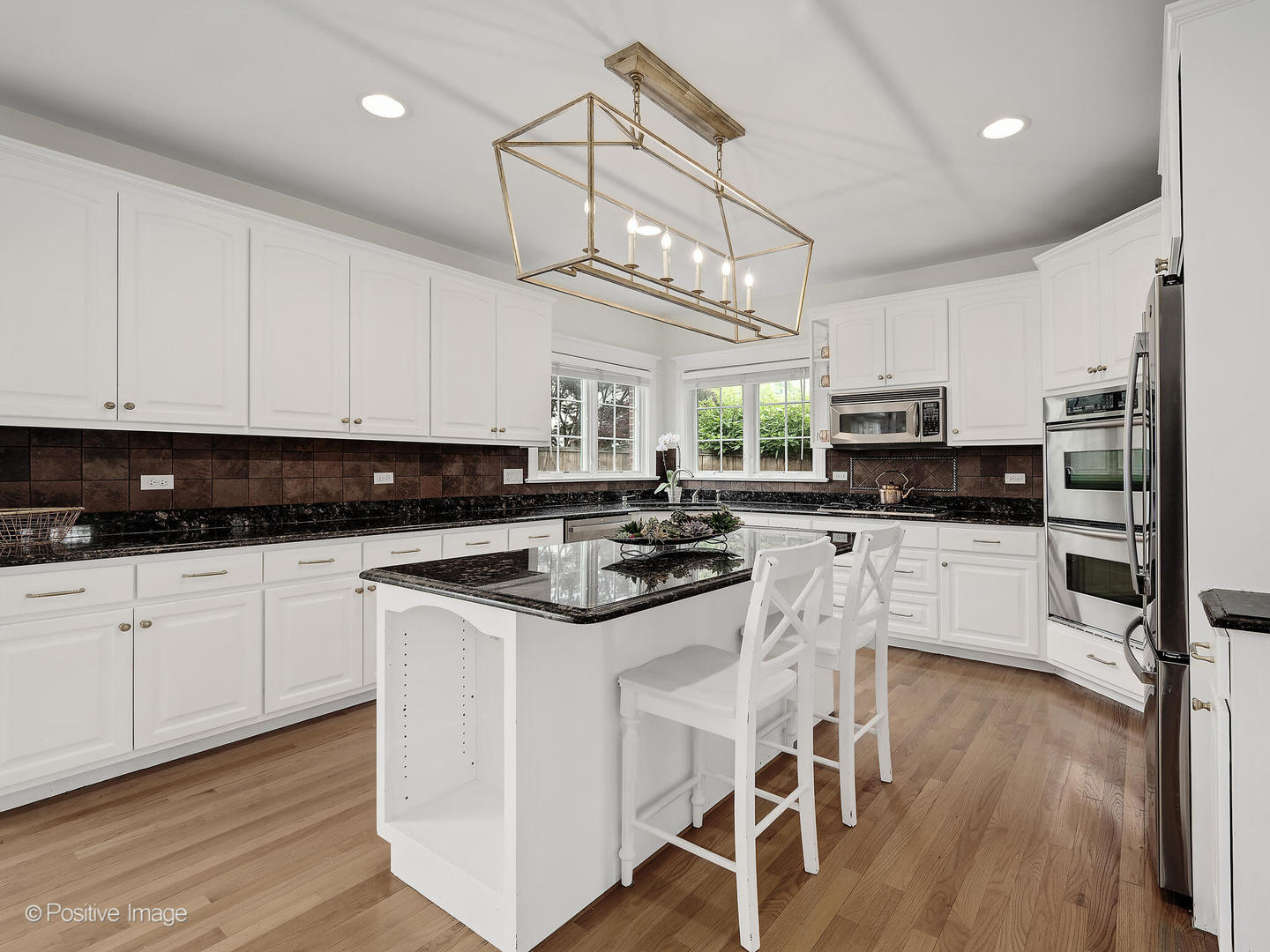 551 W 3rd Street, Elmhurst, IL 60126
