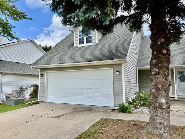 1222 Henry Street, Normal, IL 61761