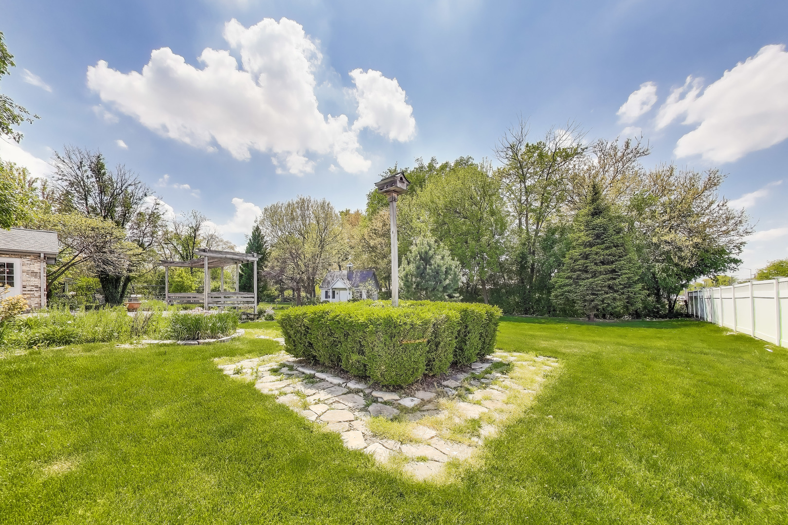 10300 S 75th Avenue, Palos Hills, IL 60465