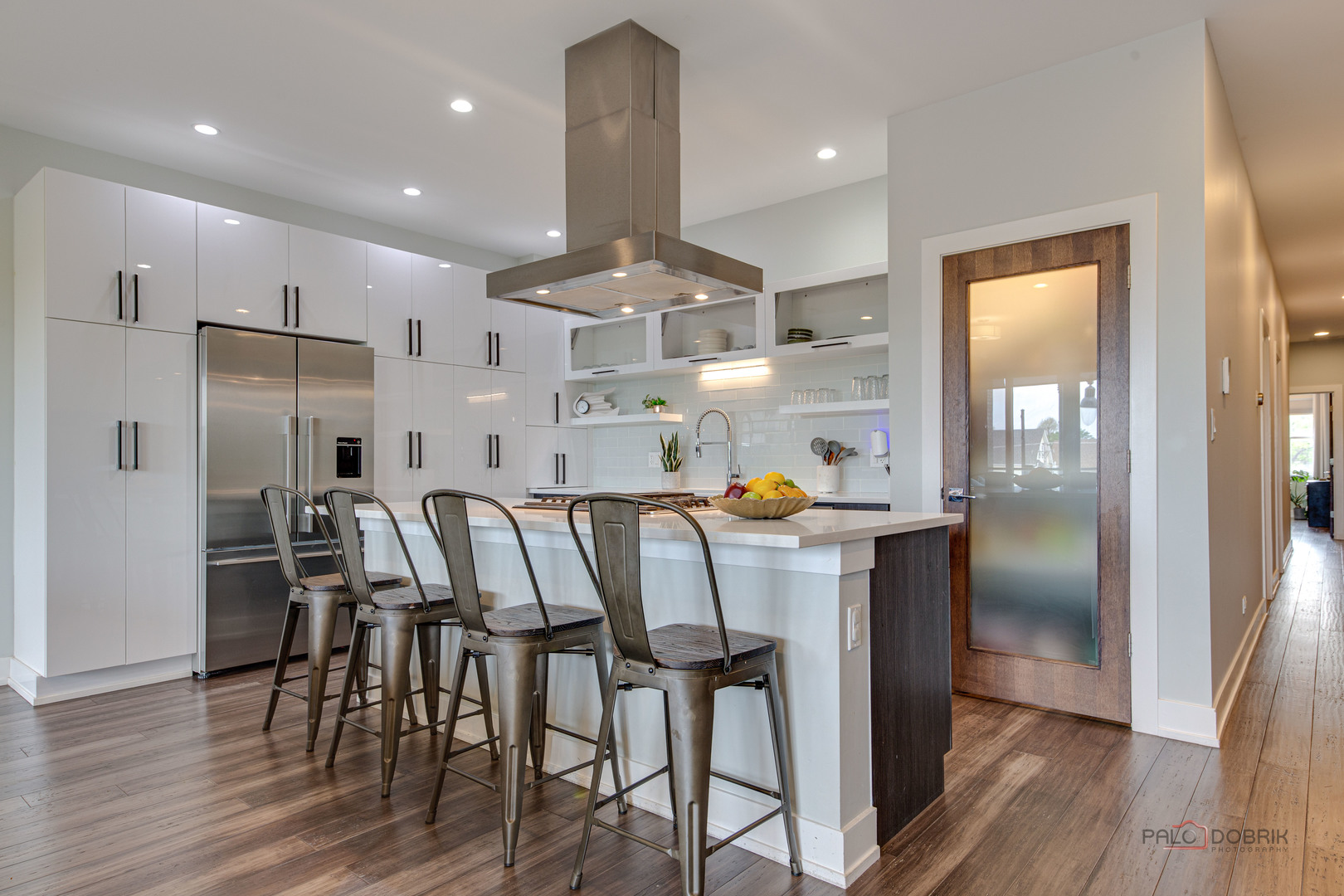 2860 N MILWAUKEE Avenue #2S, Chicago, IL 60618