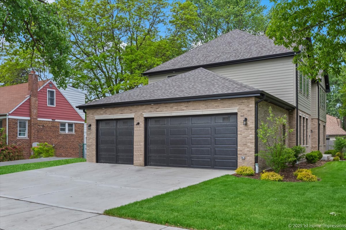 10100 S Kildare Avenue, Oak Lawn, IL 60453