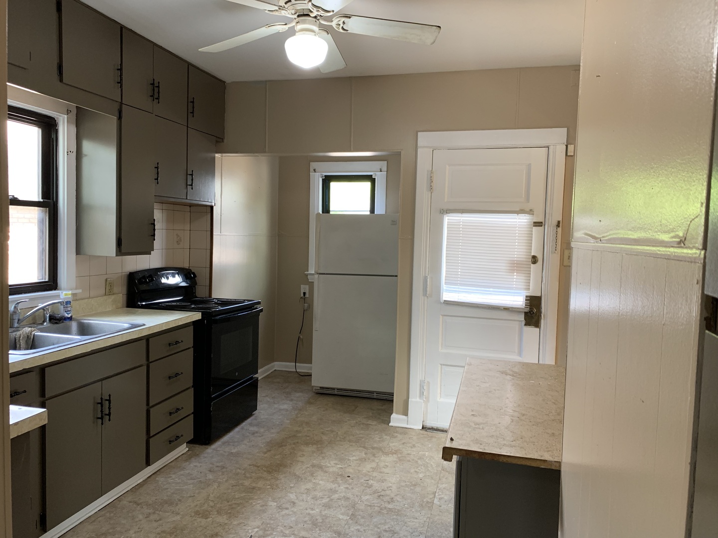 701 W Marion Street, Joliet, IL 60436
