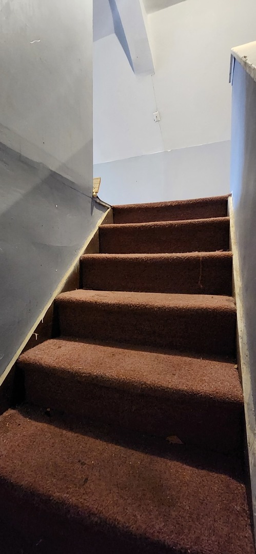 7227 S Bennett Avenue, Chicago, IL 60649